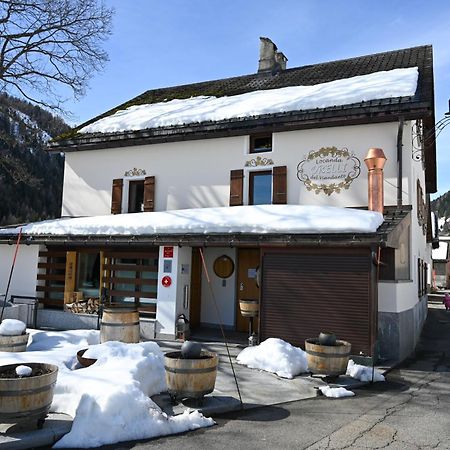 洛坎达奥利尼住宿加早餐旅馆 贝德雷托 外观 照片
